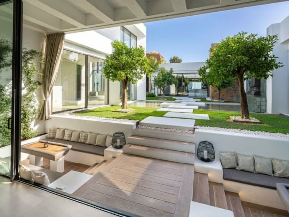 SOLD- Modern 6B Villa – Sea Views – Modern Luxury at Marbella Club Golf Resort 🌟🏡