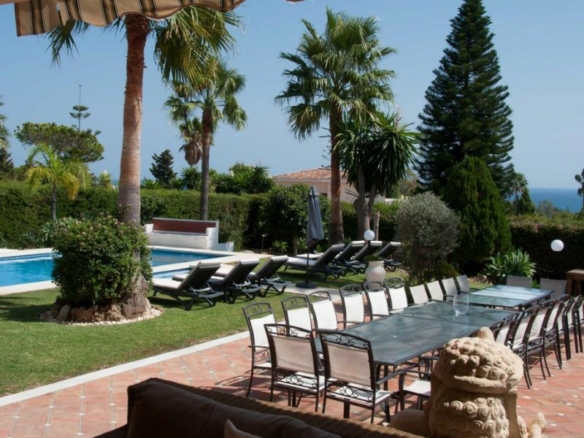 El Paraiso Golf 12 bed Mansion with Sea Views