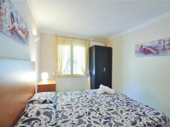 El Paraiso Golf 12 bed Mansion with Sea Views