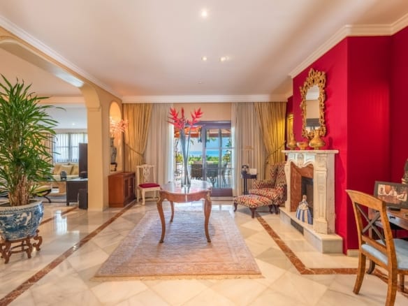 Estepona-Sea view Mansion-19246m2-Tennis