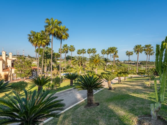 Estepona-Sea view Mansion-19246m2-Tennis