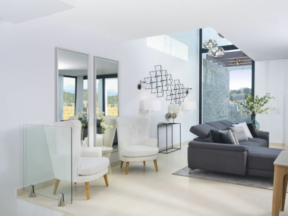 Green Hills – Marbella East – Semidetached villas with Sea views