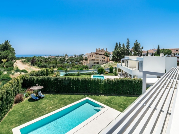 Golden Mile – 6 bed villa – Sea Views