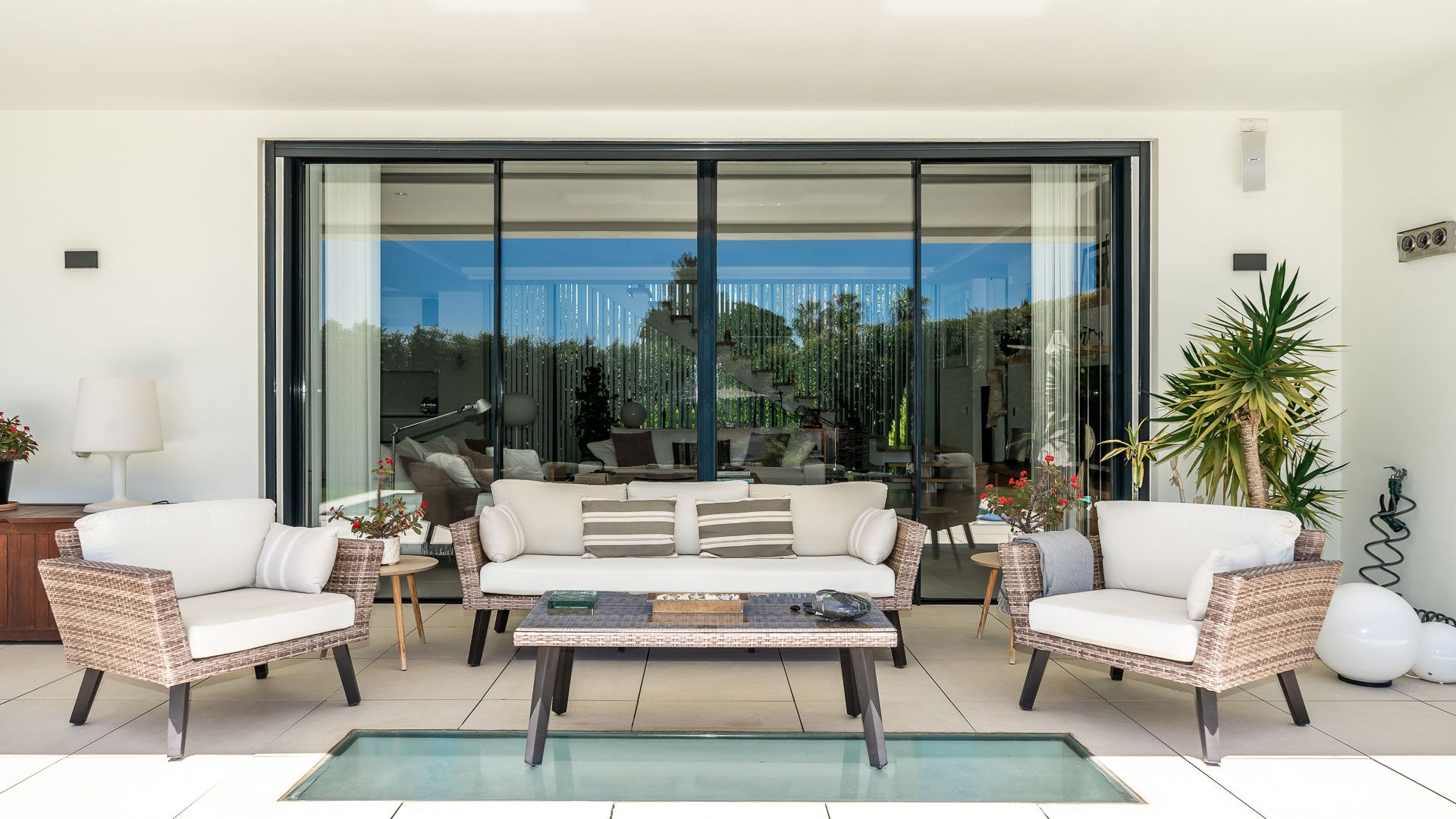 Golden Mile – 6 bed villa – Sea Views