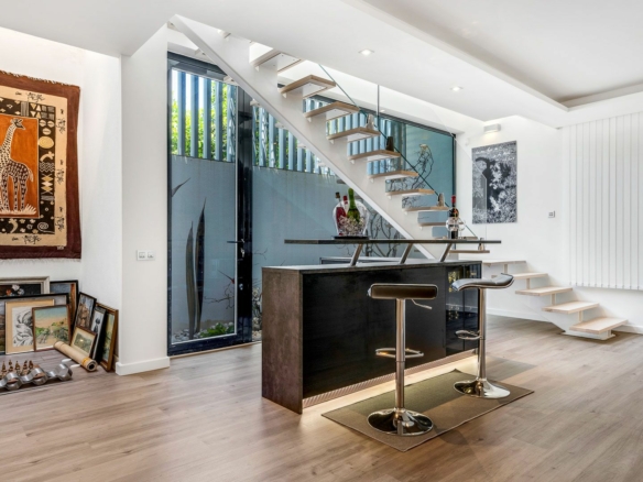 Golden Mile – 6 bed villa – Sea Views