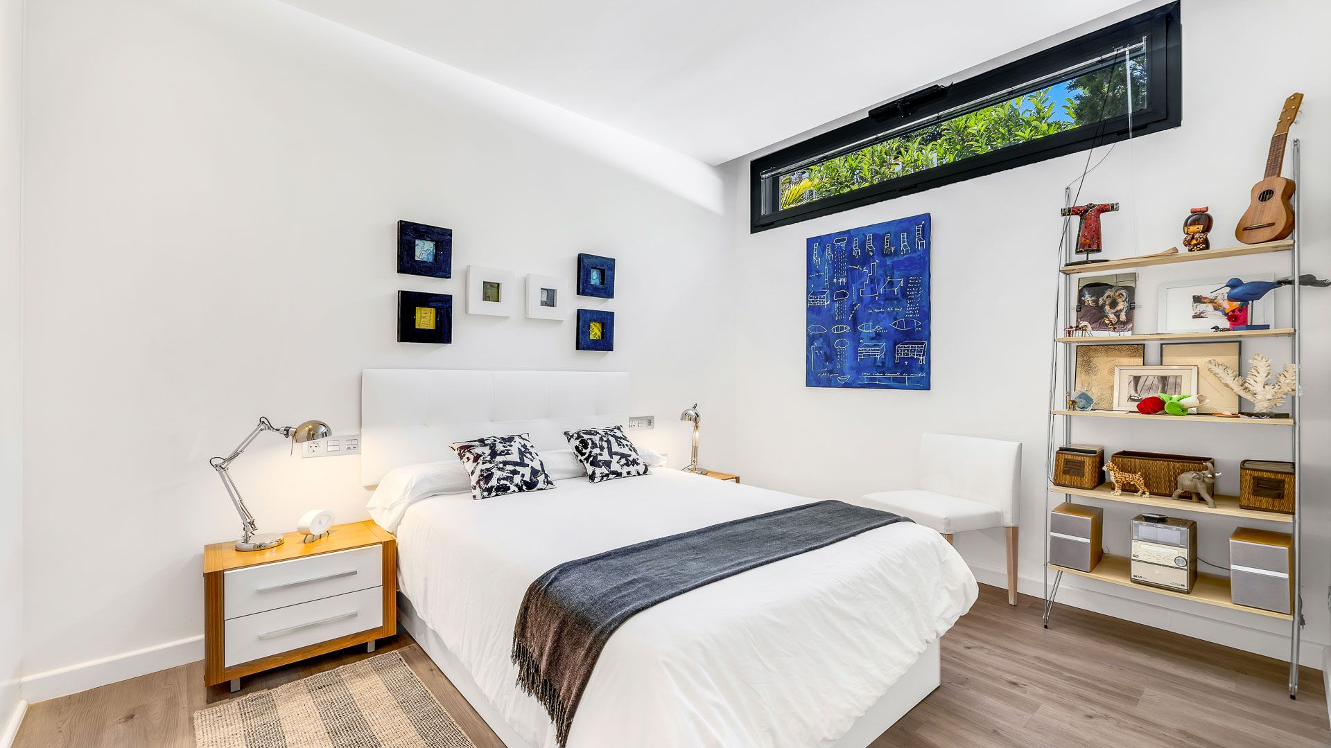 Golden Mile – 6 bed villa – Sea Views
