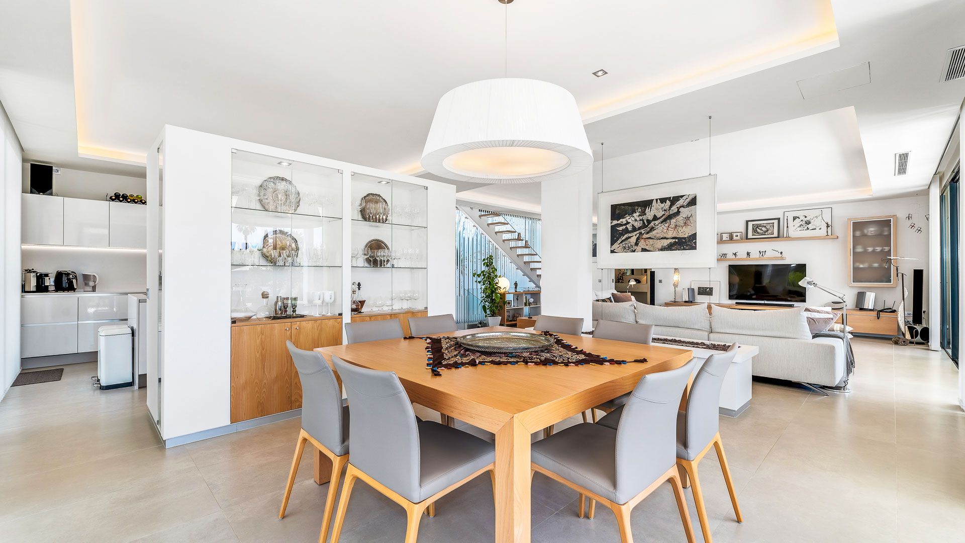 Golden Mile – 6 bed villa – Sea Views