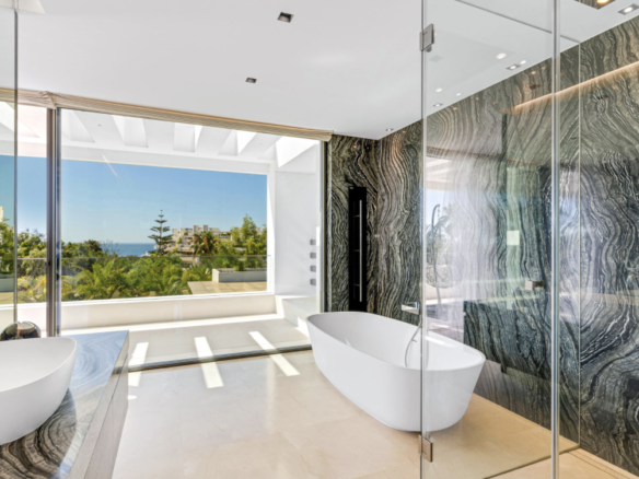 SOLD – Golden Mile – Modern villa  – Sea views