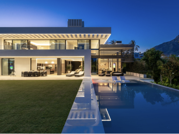 SOLD – Golden Mile – Modern villa  – Sea views