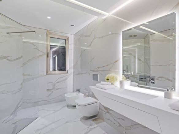Marbella East  – 6 stars – Modern Beachfront villa