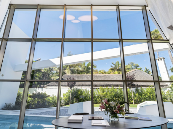 Marbella East  – 6 stars – Modern Beachfront villa