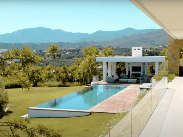 SOLD- Modern 6B Villa – Sea Views – Modern Luxury at Marbella Club Golf Resort 🌟🏡