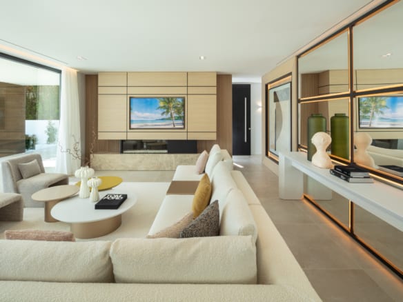Nueva Andalucia – Modern villa – Mountain & Golf Views