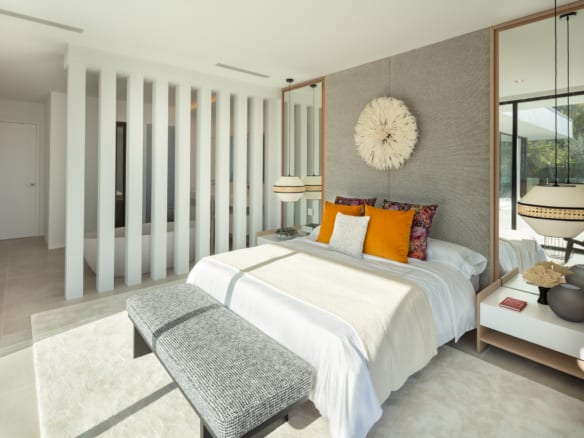 Nueva Andalucia – Modern villa – Mountain & Golf Views