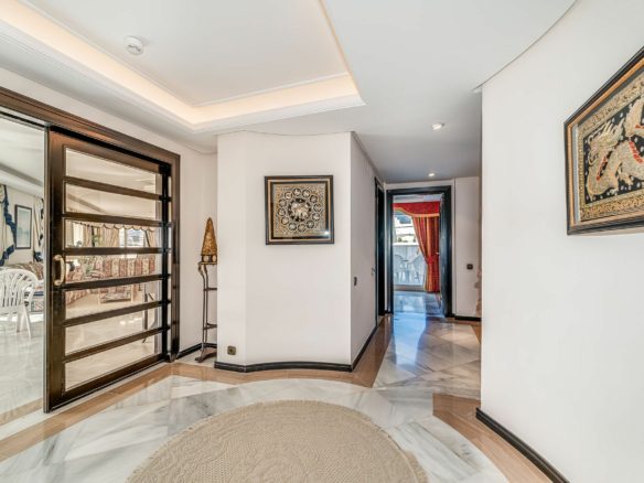 Marbella – MARE NOSTRUM best Beachfront Penthouse