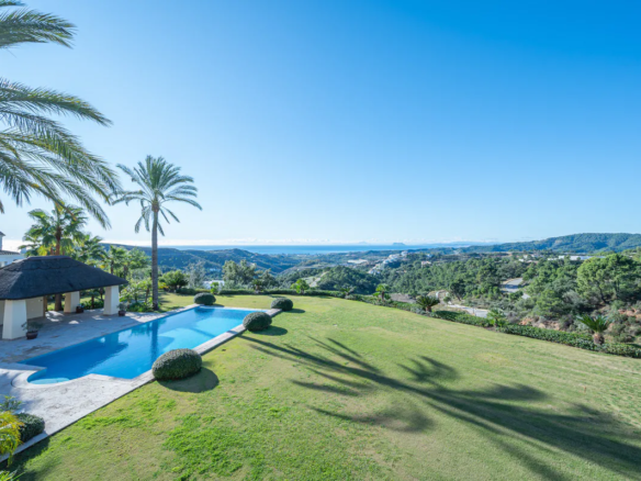 RESERVED – Marbella Club Golf Resort – 5bed Mansion – Sea Views 🌊
