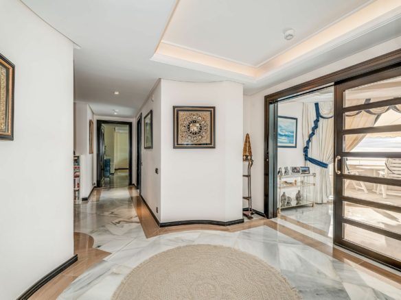 Marbella – MARE NOSTRUM best Beachfront Penthouse