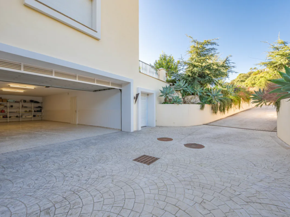 RESERVED – Marbella Club Golf Resort – 5bed Mansion – Sea Views 🌊