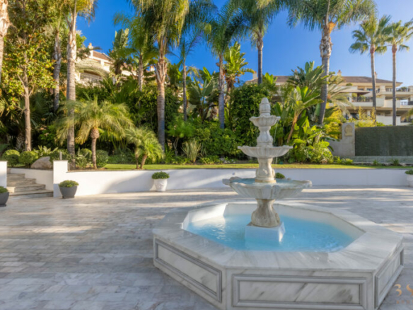 For Rent – Puerto Banus – Beach front Mansion