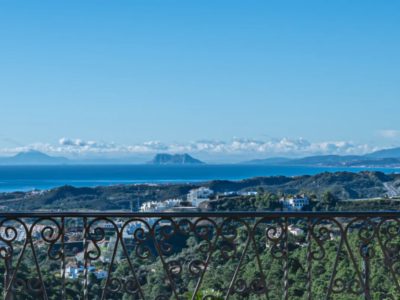 RESERVED – Marbella Club Golf Resort – 5bed Mansion – Sea Views 🌊
