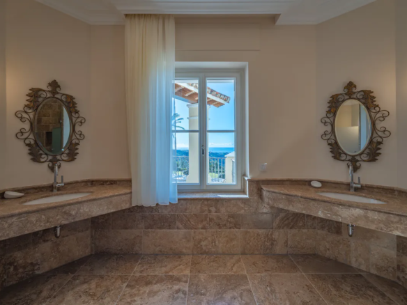 RESERVED – Marbella Club Golf Resort – 5bed Mansion – Sea Views 🌊