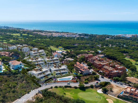 Marbella East – 2/3 Bed Apt & Penthouses -1st Line Golf