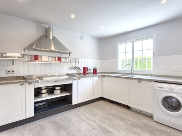 Puerto Banus villa for rent near Port