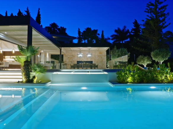 Nueva Andalucia- Impressive 1st Line Golf Villa