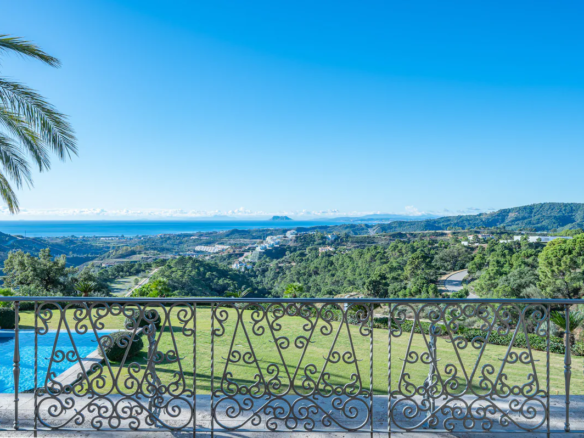 RESERVED – Marbella Club Golf Resort – 5bed Mansion – Sea Views 🌊