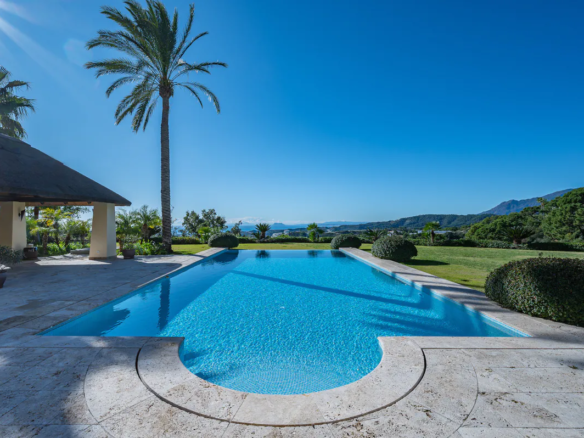 RESERVED – Marbella Club Golf Resort – 5bed Mansion – Sea Views 🌊