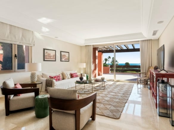 Marbella East – Beachfront Duplex Penthouse & Apts