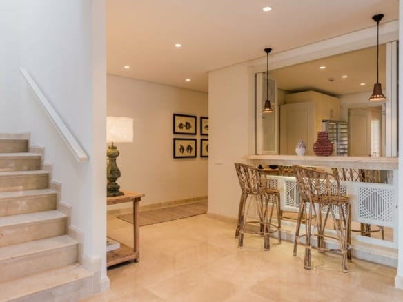 Marbella East – Beachfront Duplex Penthouse & Apts