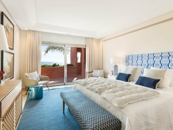 Marbella East – Beachfront Duplex Penthouse & Apts
