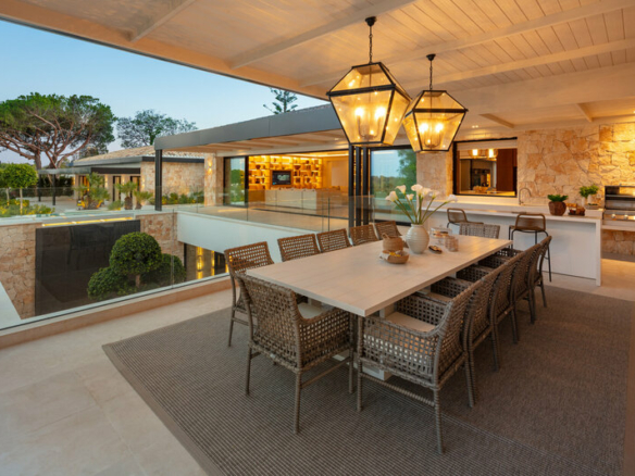 Nueva Andalucia- Impressive 1st Line Golf Villa