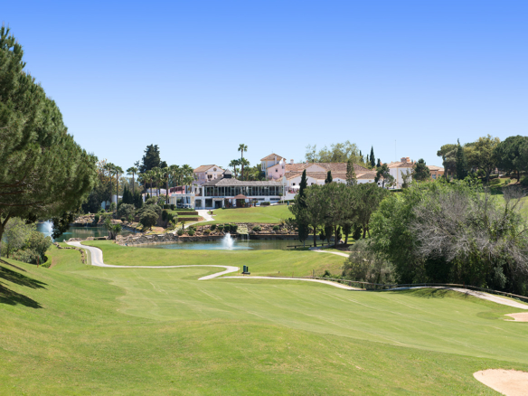 Marbella East – Off plan Villas with Sea views