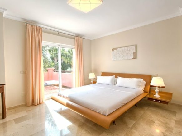 Puerto Banus – Villa Alzambra – 6bed  – For Rent