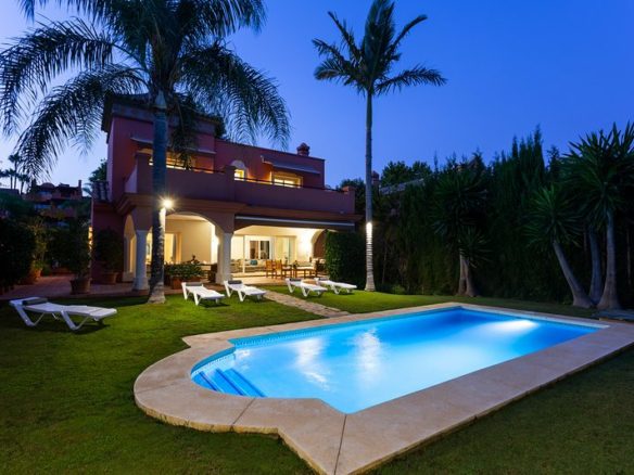 Puerto Banus – Villa Alzambra – 6bed  – For Rent