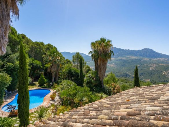 Gaucin  Hilltop villa – Panoramic Sea & Mountain Views