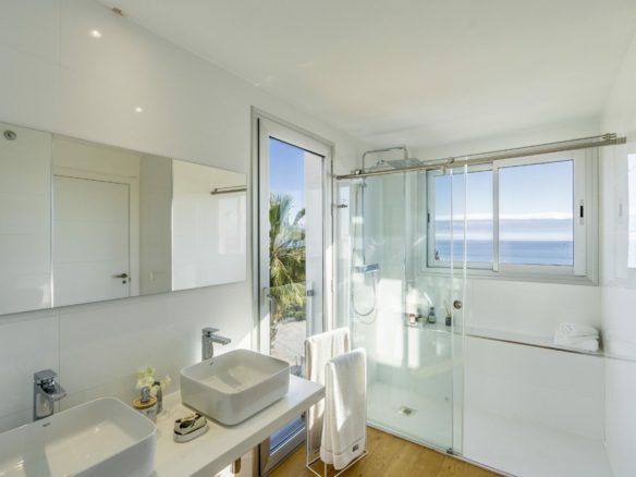 Mijas – Beachfront Apartments & Penthouses