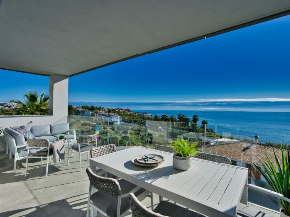 Mijas – Beachfront Apartments & Penthouses