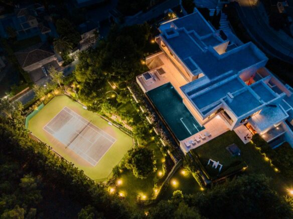 For Rent – Marbella – Modern villa – Tennis Court & Sea Views