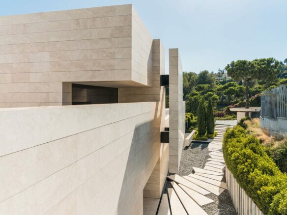 For Rent – Marbella – Modern villa – Tennis Court & Sea Views
