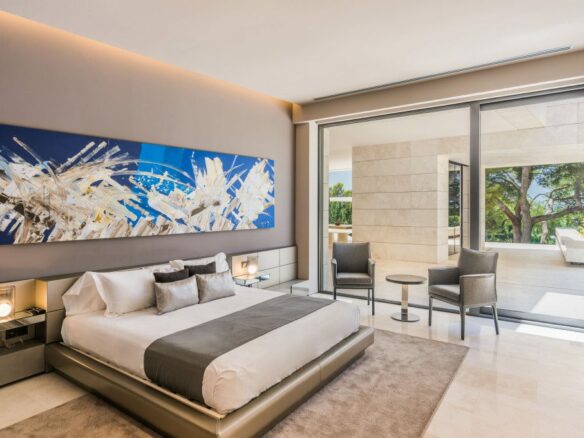 For Rent – Marbella – Modern villa – Tennis Court & Sea Views