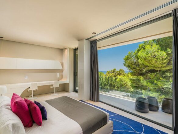 For Rent – Marbella – Modern villa – Tennis Court & Sea Views