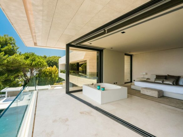 For Rent – Marbella – Modern villa – Tennis Court & Sea Views