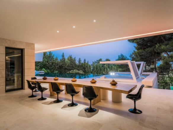 For Rent – Marbella – Modern villa – Tennis Court & Sea Views