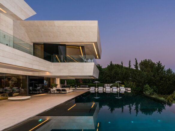 For Rent – Marbella – Modern villa – Tennis Court & Sea Views