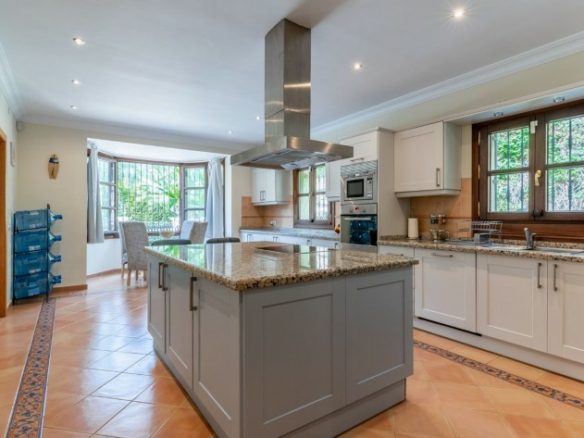 Paraiso Alto (Benahavis) 4bed Villa for sale