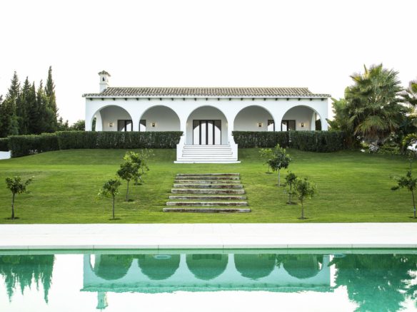Estepona – Luxury Finca – Near Facilities