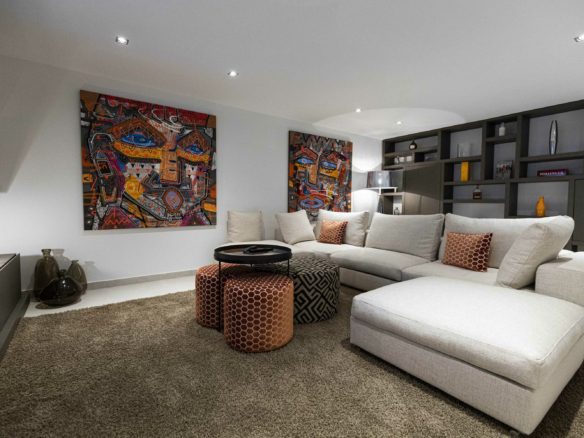 Benahavis – Modern 5 bed villa  – Golf views